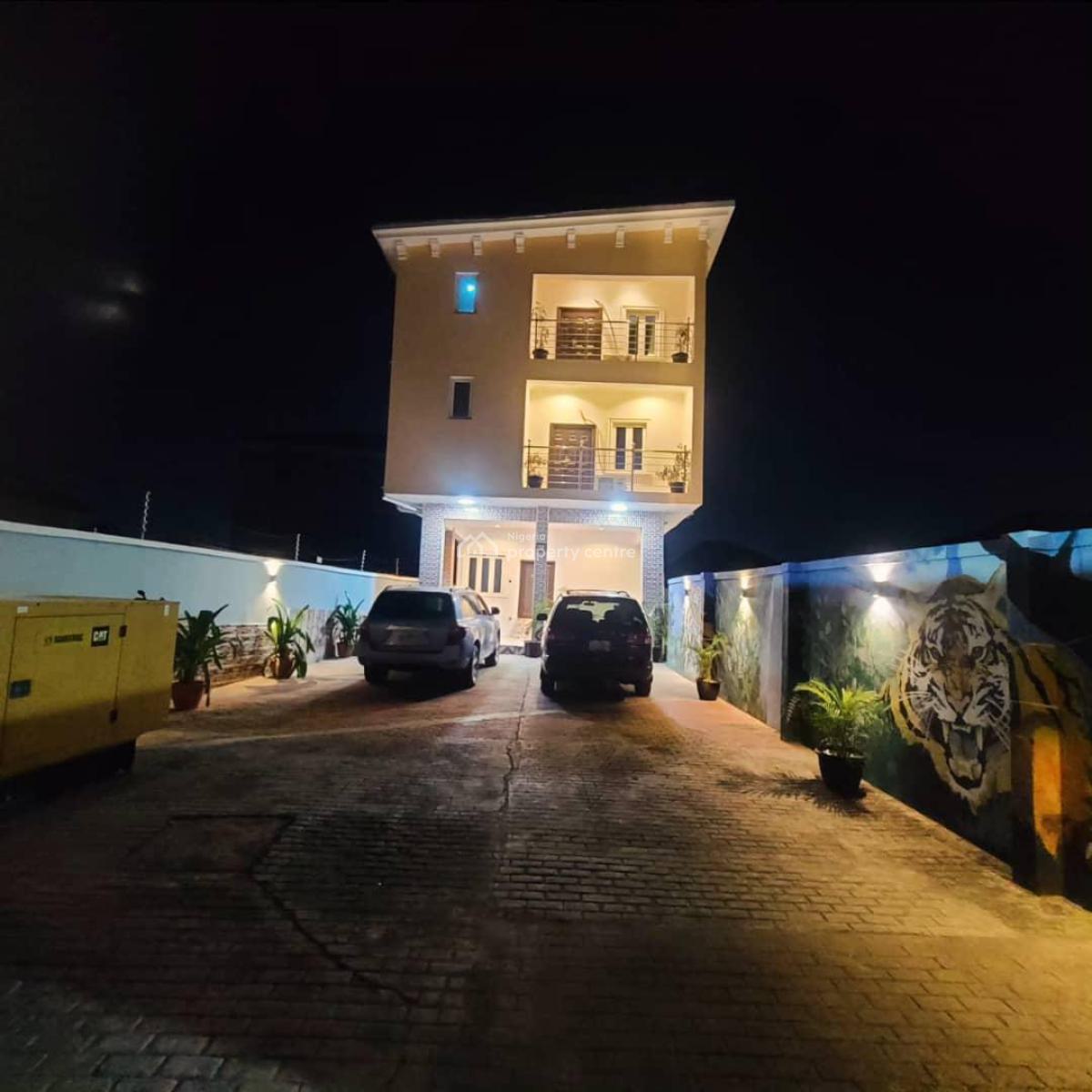 3-bedroom Apartment on Airport Road Ikeja with Mini Pool & Snooker, Ikeja Airport Road 2 Minutes Drive to International Airport, Mafoluku, Oshodi, Lagos, Flat / Apartment Short Let