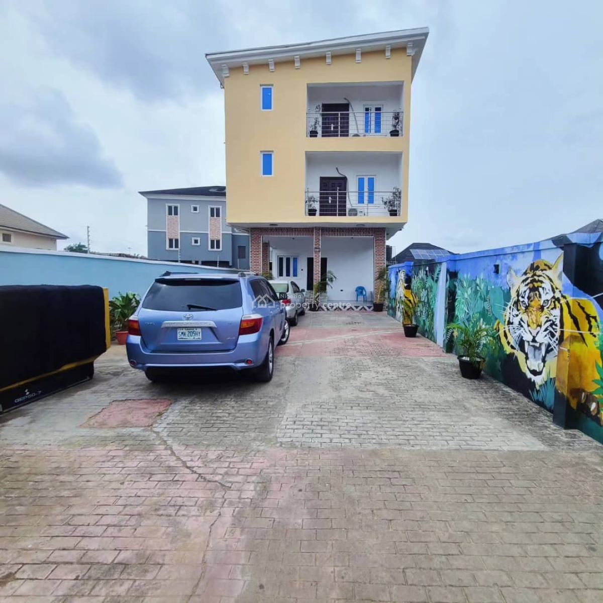 3-bedroom Apartment on Airport Road Ikeja with Mini Pool & Snooker, Ikeja Airport Road 2 Minutes Drive to International Airport, Mafoluku, Oshodi, Lagos, Flat / Apartment Short Let