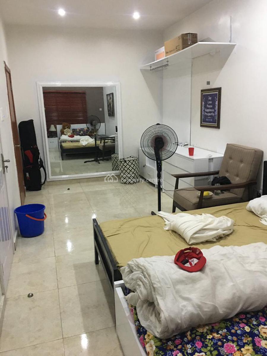 Superb Finished 3 Bedrooms Serviced Flat Apartment, Paradise 3 Estate Chevron Drive, Lekki, Lagos, Flat / Apartment for Sale