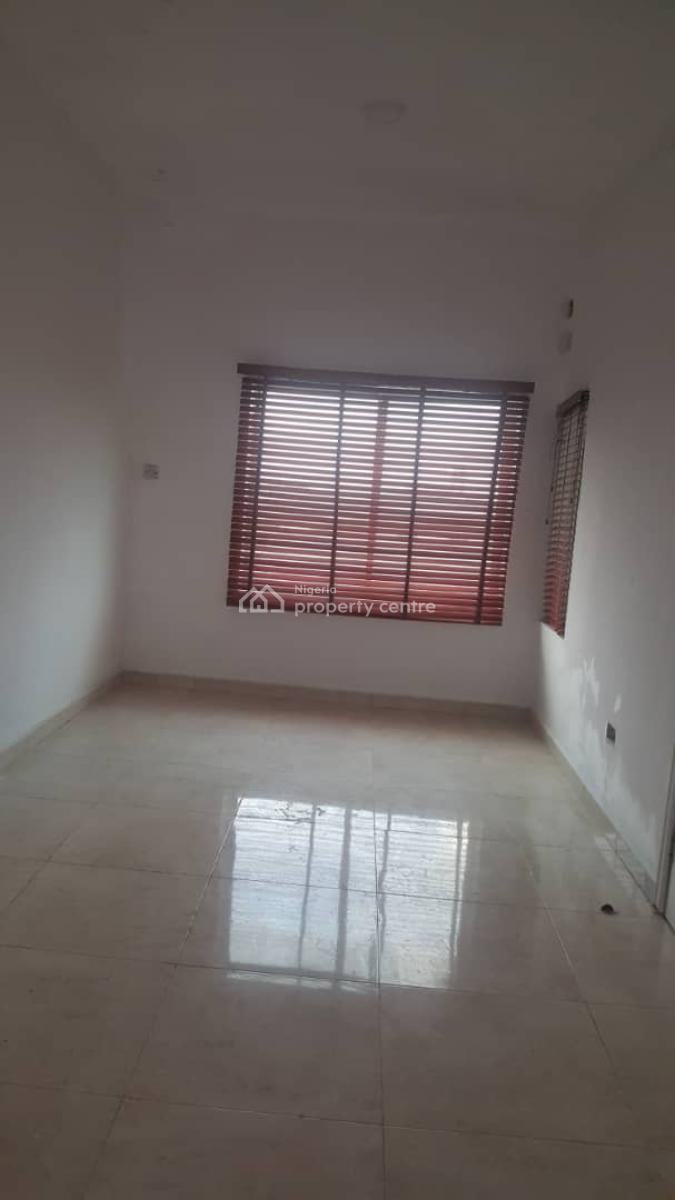 Superb Finished 3 Bedrooms Serviced Flat Apartment, Paradise 3 Estate Chevron Drive, Lekki, Lagos, Flat / Apartment for Sale