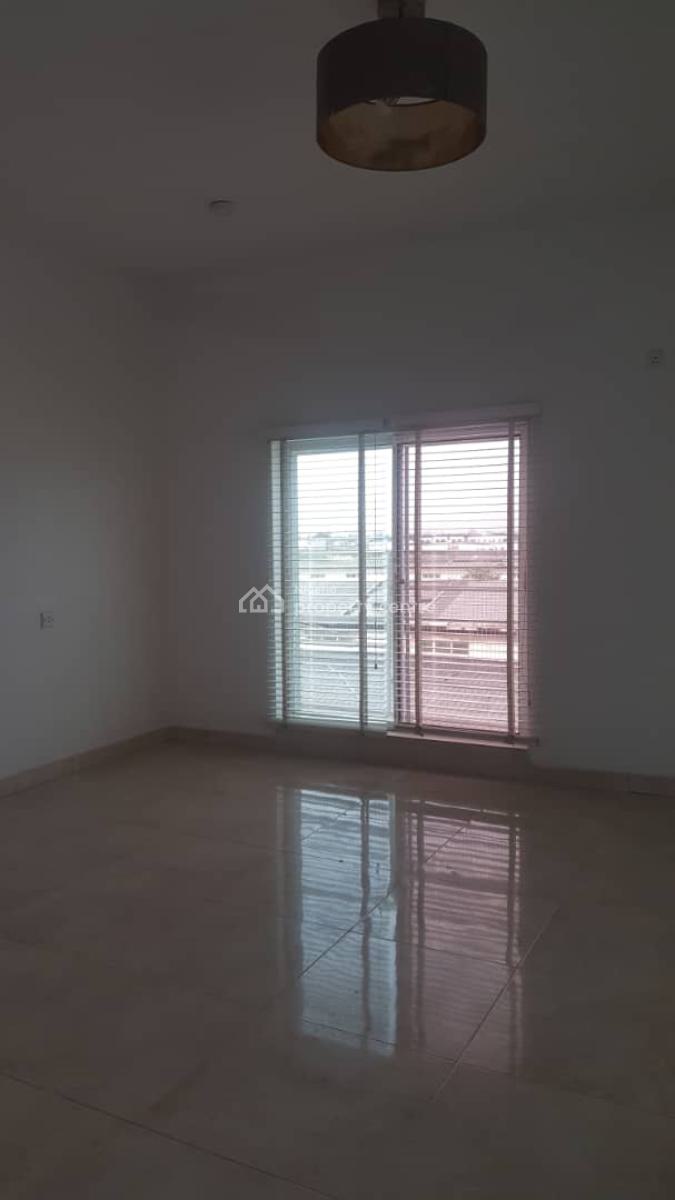 Superb Finished 3 Bedrooms Serviced Flat Apartment, Paradise 3 Estate Chevron Drive, Lekki, Lagos, Flat / Apartment for Sale