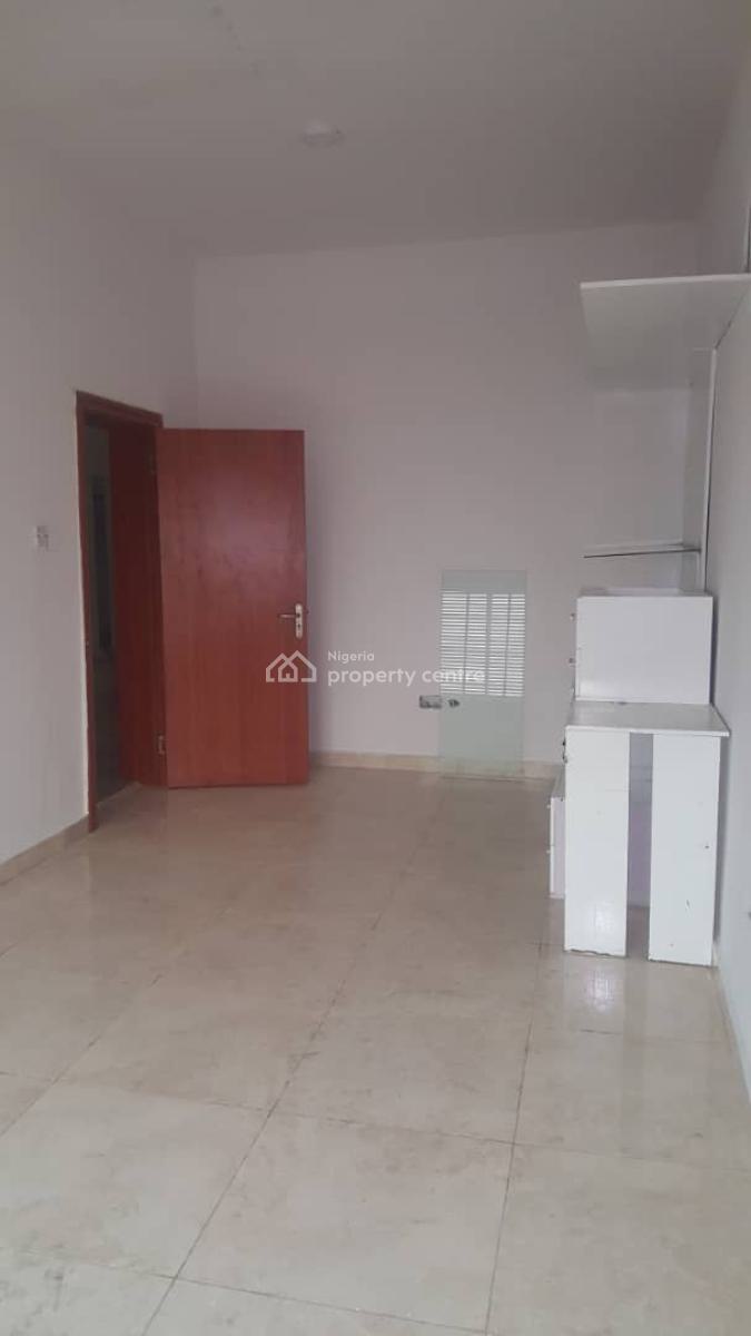 Superb Finished 3 Bedrooms Serviced Flat Apartment, Paradise 3 Estate Chevron Drive, Lekki, Lagos, Flat / Apartment for Sale