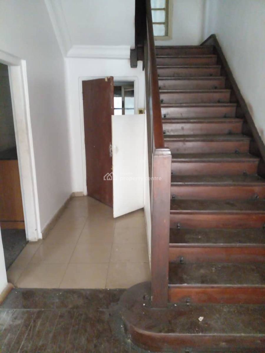 Commercial 4 Bedroom Semi Detached House at Moloney, Lagos Island., Moloney, Lagos Island, Lagos, House for Rent