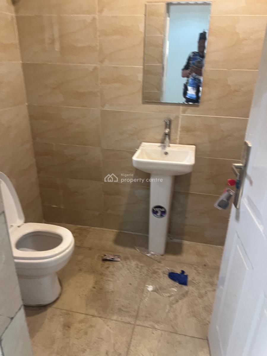 Brand New 3 Bedroom Flat, 1st Floor ,, By Kia Acedemy, Wuye, Abuja, Flat / Apartment for Rent