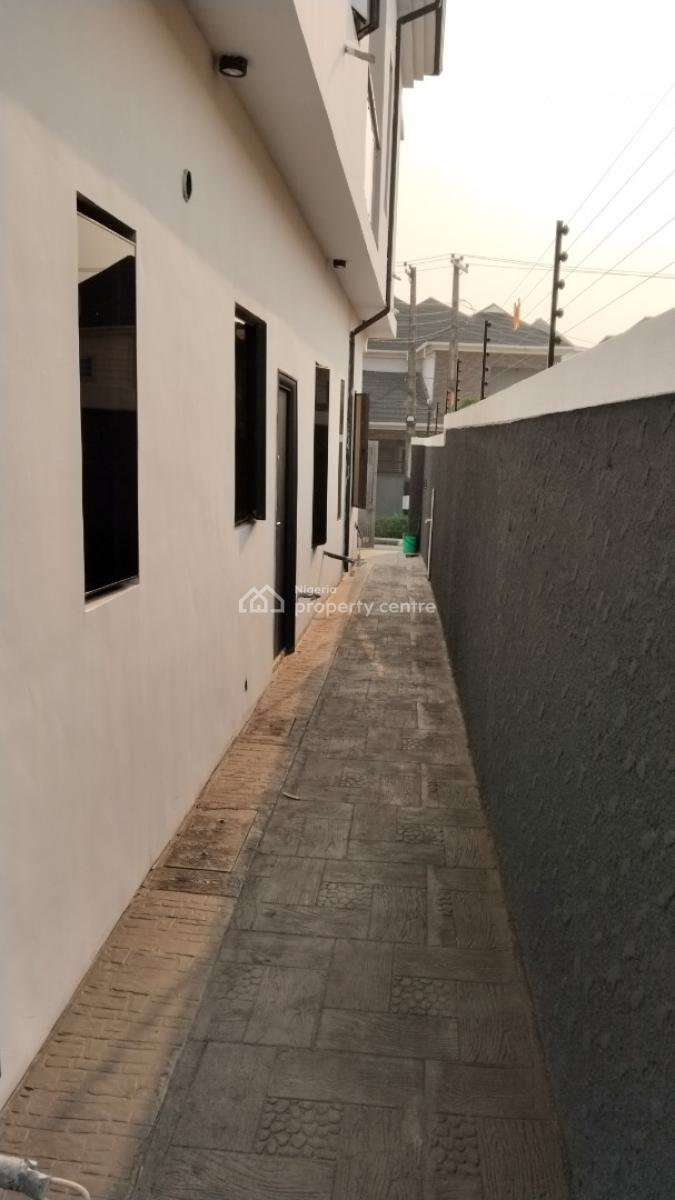 4 Bedroom Duplex, Magodo Phase 1 Gra, Gra Phase 1, Magodo, Lagos, Semi-detached Duplex for Sale