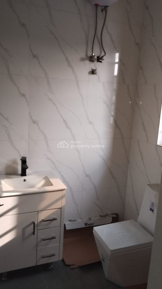 4 Bedroom Duplex, Magodo Phase 1 Gra, Gra Phase 1, Magodo, Lagos, Semi-detached Duplex for Sale