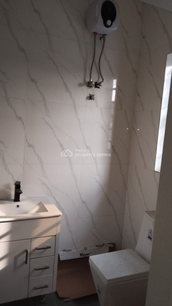 4 Bedroom Duplex, Magodo Phase 1 Gra, Gra Phase 1, Magodo, Lagos, Semi-detached Duplex for Sale