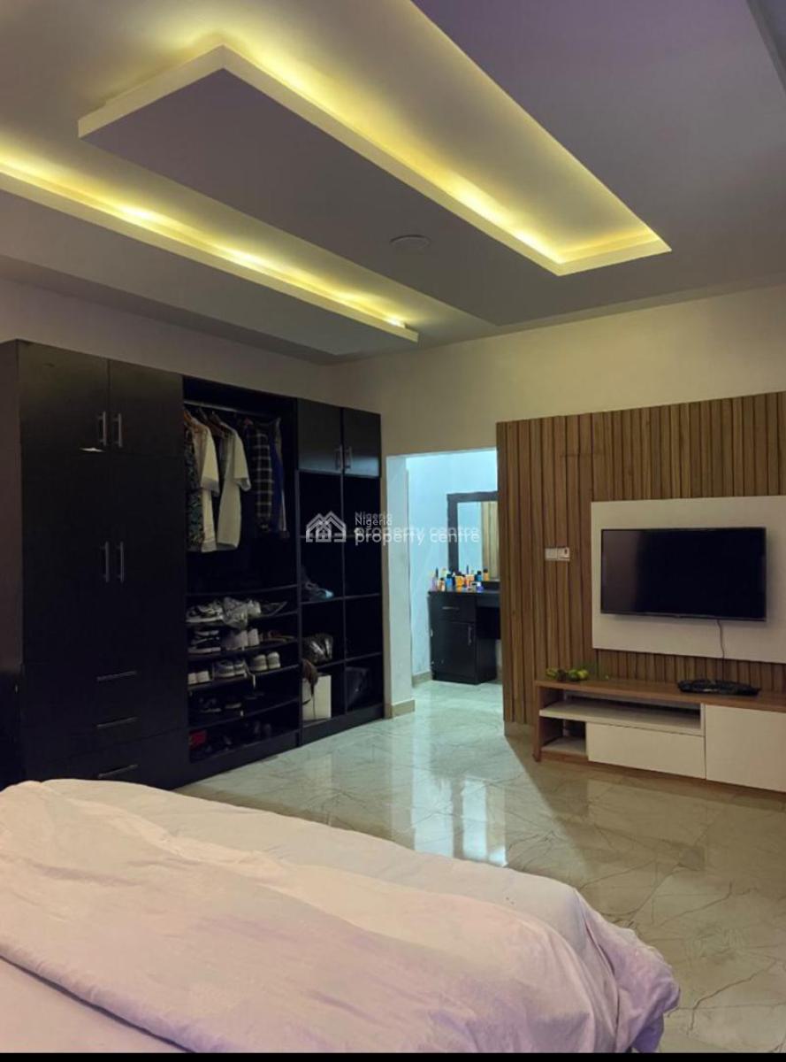 Tenanted Beautifully & Spacious 3 Bedroom Flat Serviced Apartment, Paradise 3 Estate Chevron Drive, Lekki, Lagos, Flat / Apartment for Sale