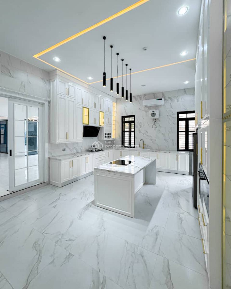 Magnificent 11-bedroom Mansion, Guzape District, Abuja, Detached Duplex for Sale