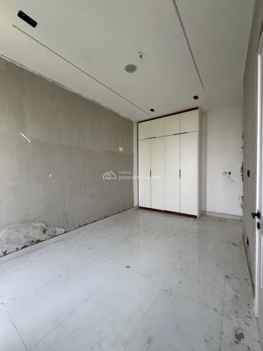 Contemporary 4 Bedroom Terraced  Duplex with Bq and Swimming Pool in L, Lekki Phase 1, Lekki, Lagos, Flat / Apartment for Sale