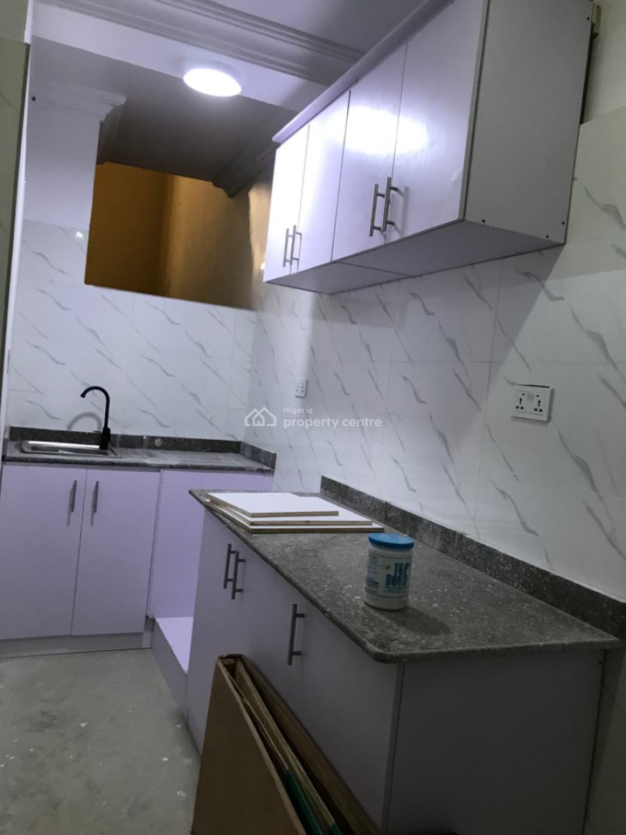 Very Standard Clean Mini Flat with Guest Toilet @lekki Phase 1, Lekki Phase 1, Lekki, Lagos, Mini Flat (room and Parlour) for Rent