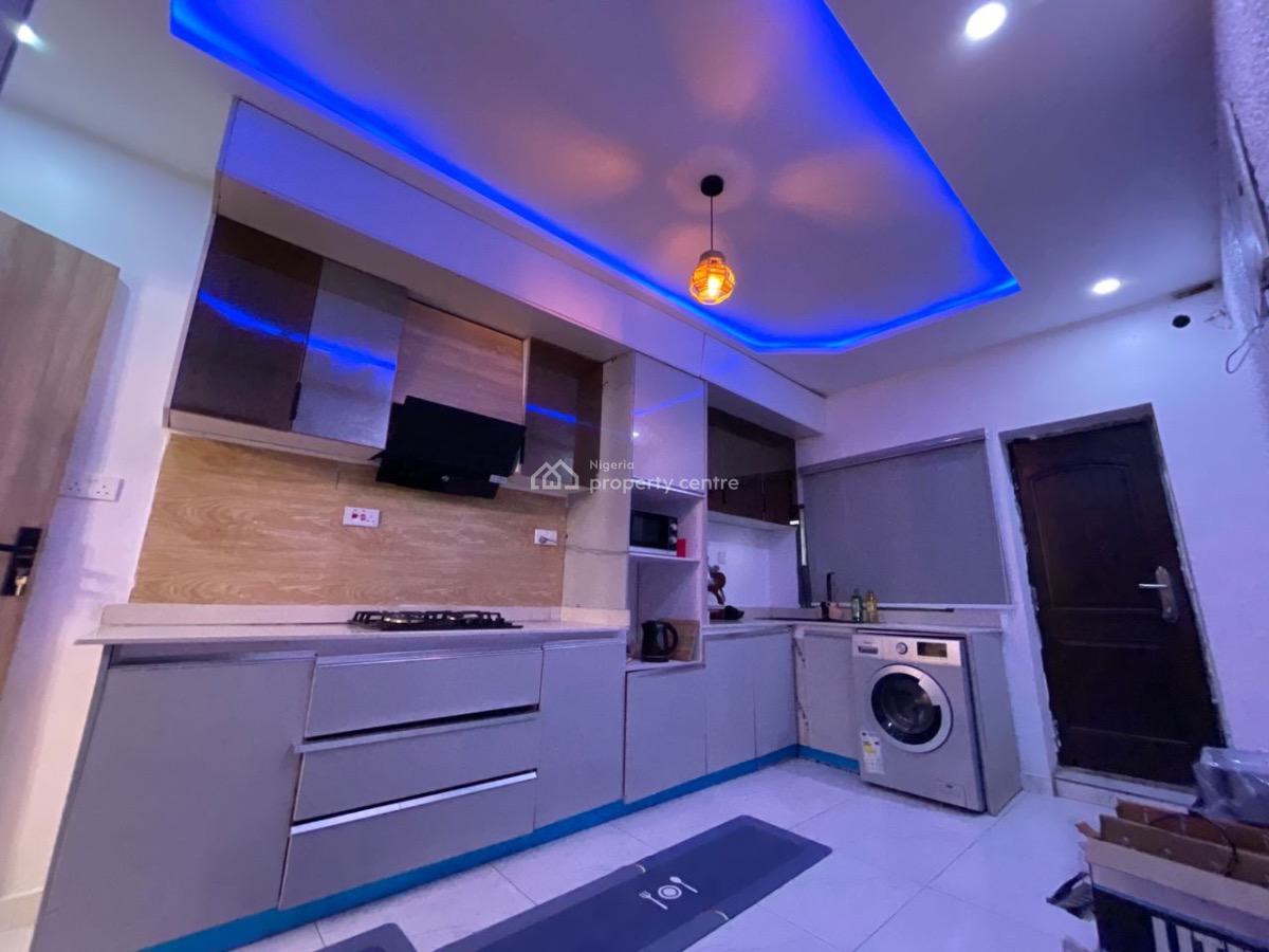 Emerald Comfort 2-bedroom Apartment, Ikate, Lekki, Lagos, Flat / Apartment Short Let