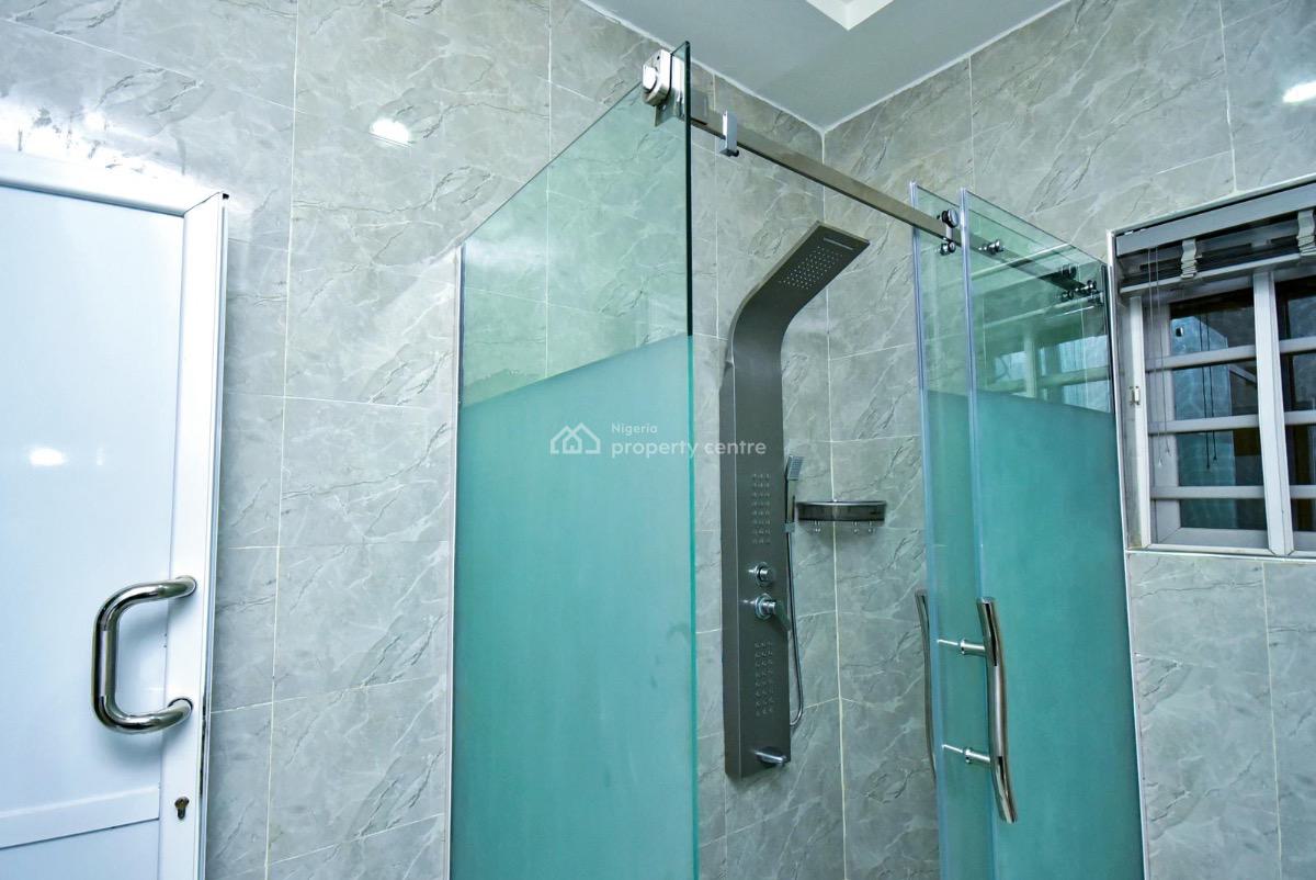 Crown Comfort 3-bedroom Residence, Lagos, Iyana Ipaja, Ipaja, Lagos, Flat / Apartment Short Let