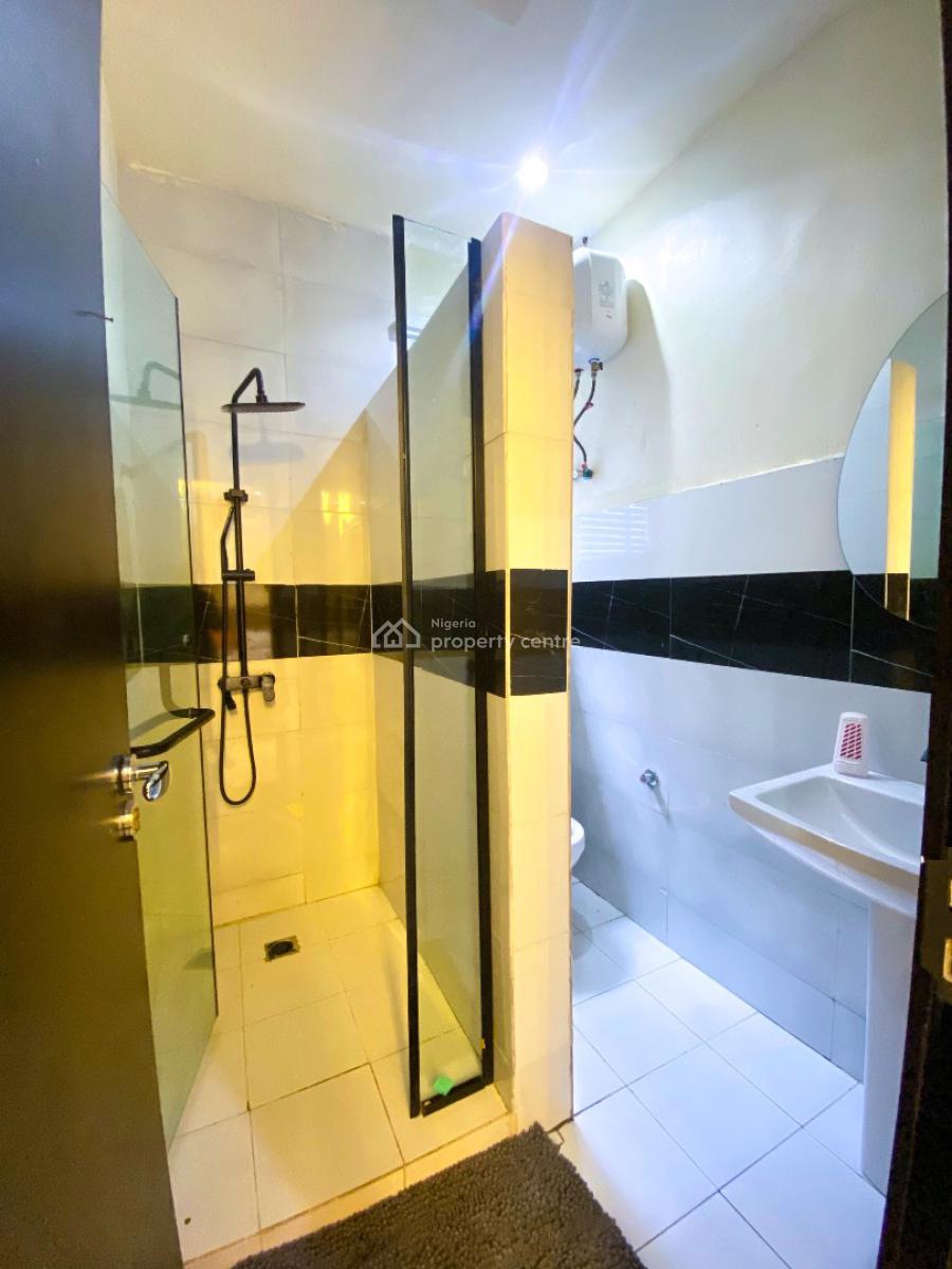 Serene Escape 2-bedroom Apartment, Conservation Center, Lekki Phase 2, Lekki, Lagos, Flat / Apartment Short Let