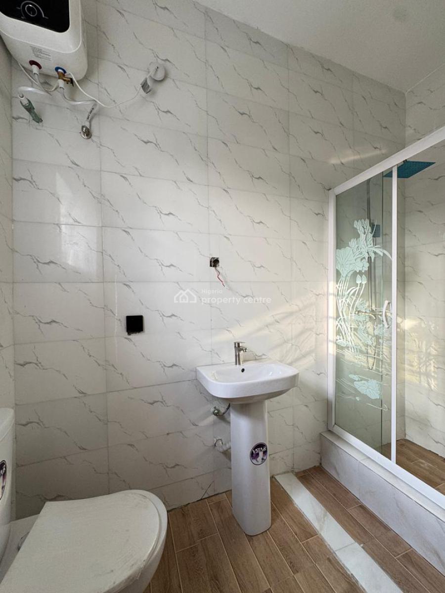 Well Build 2 Bedroom Apartment, Mobil Road, Ajah, Lagos, Flat / Apartment for Sale