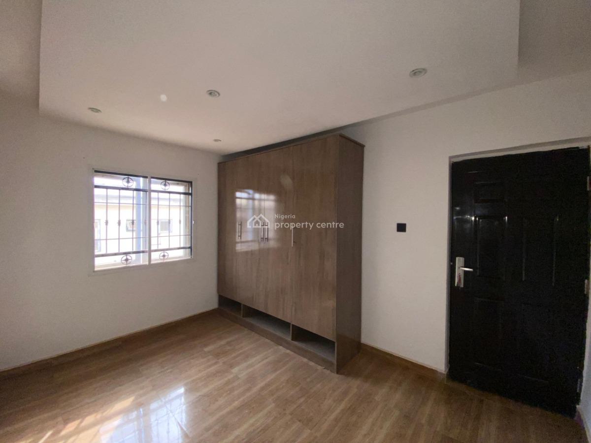 Amazing 3 Bedroom Apartment, Near Ochacho, Life Camp, Abuja, Flat / Apartment for Rent