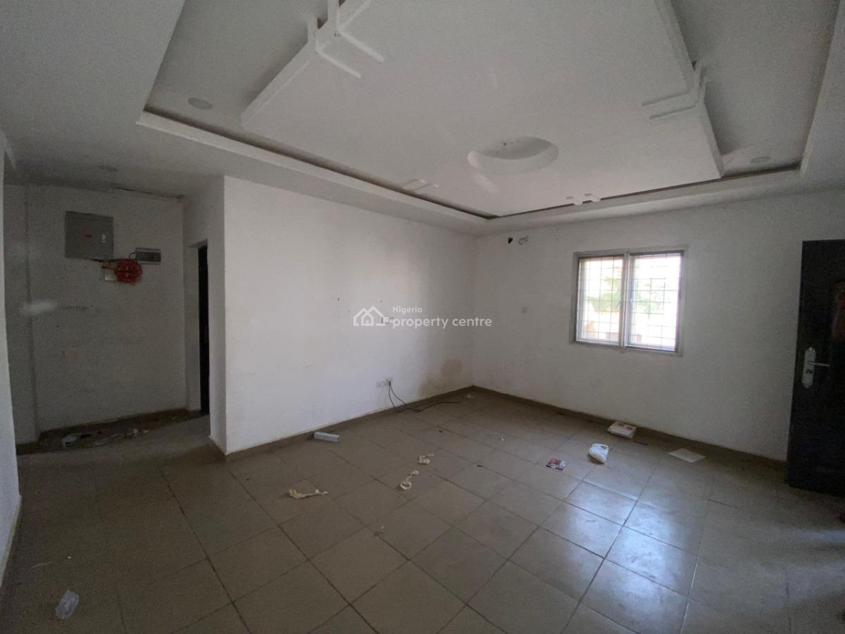 3 Bedroom Apartment, Near Ochacho, Life Camp, Abuja, Flat / Apartment for Rent