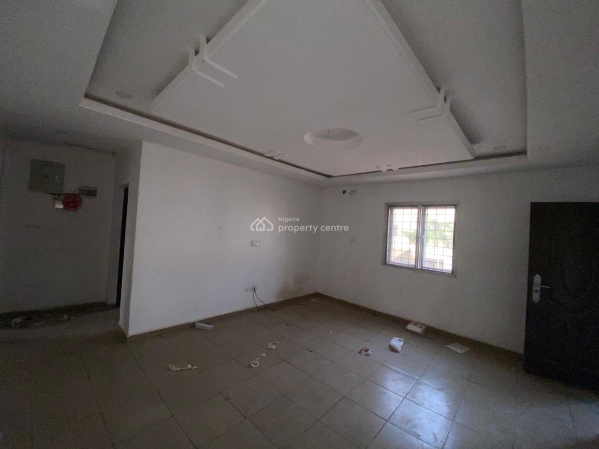 3 Bedroom Apartment, Near Ochacho, Life Camp, Abuja, Flat / Apartment for Rent