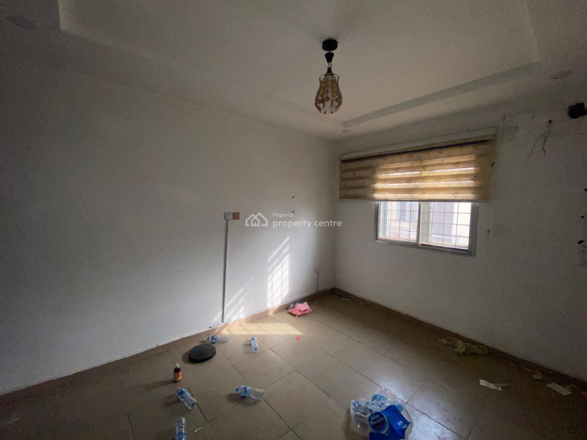 3 Bedroom Apartment, Near Ochacho, Life Camp, Abuja, Flat / Apartment for Rent