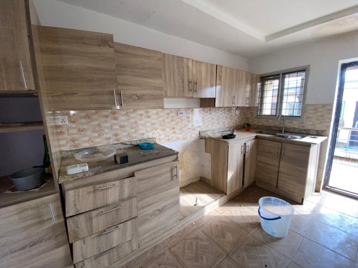 3 Bedroom Apartment, Near Ochacho, Life Camp, Abuja, Flat / Apartment for Rent