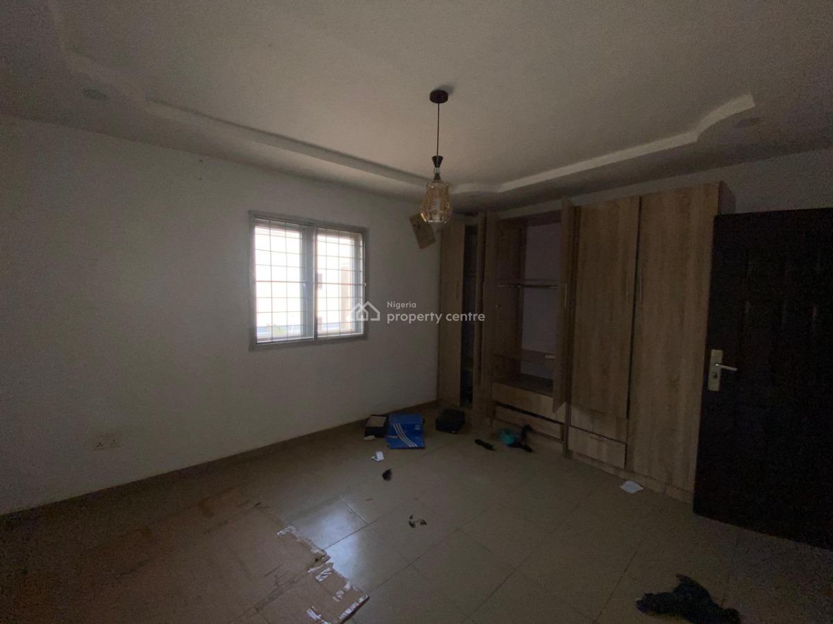 3 Bedroom Apartment, Near Ochacho, Life Camp, Abuja, Flat / Apartment for Rent