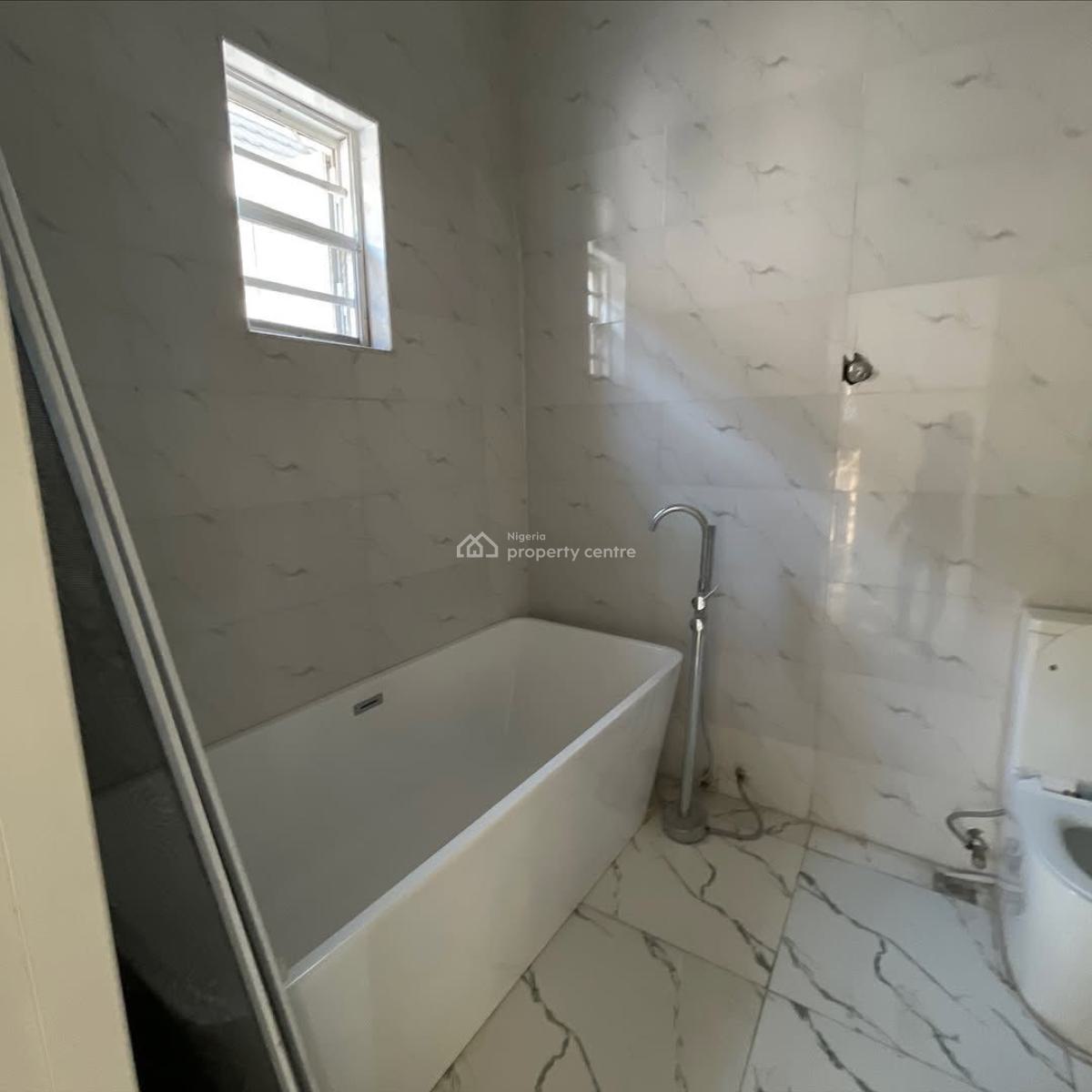 5 Bedroom House in an Estate, Orchid Al, Lekki, Lagos, Detached Duplex for Rent