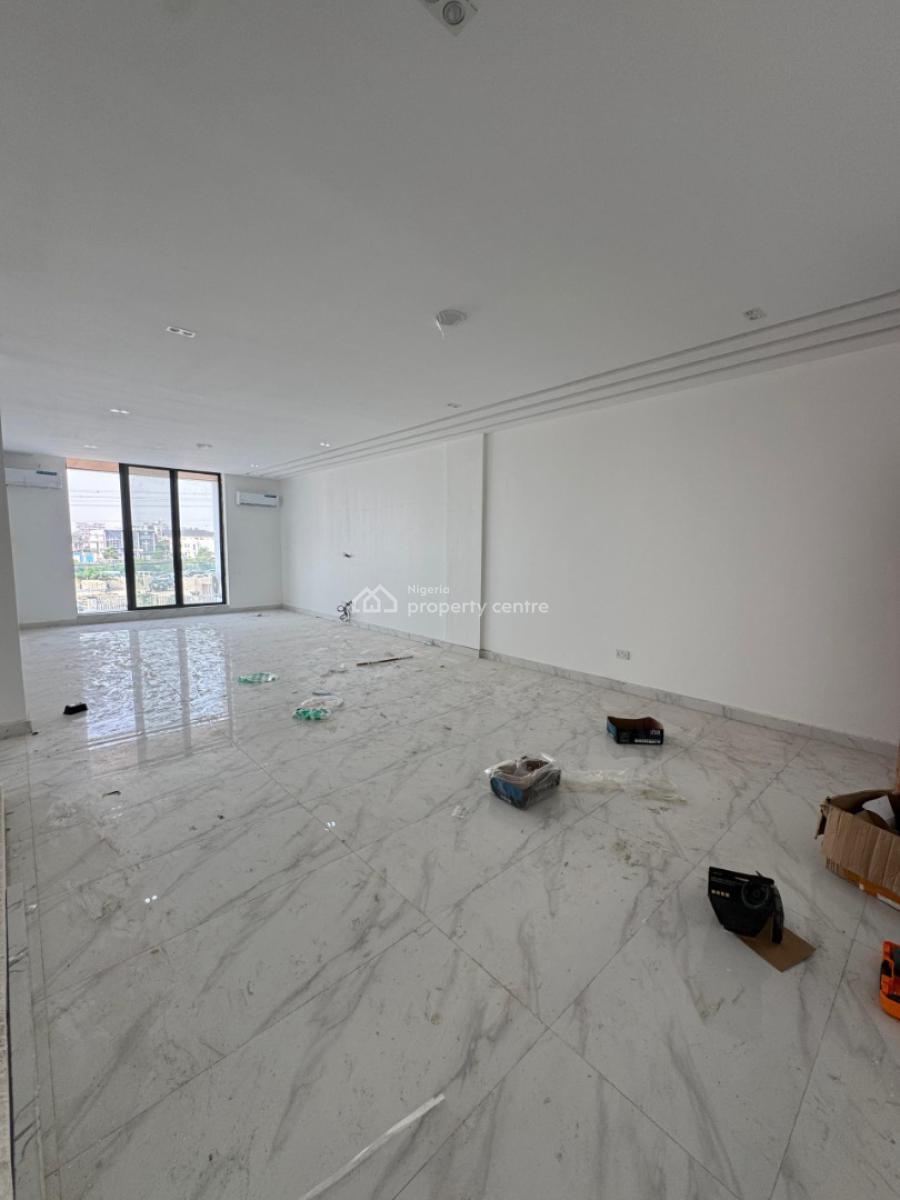 Aesthetically Pleasing 2 Bedroom Apartment with Rooftop Swimming Pool,, Lekki Phase 1, Lekki, Lagos, Flat / Apartment for Sale