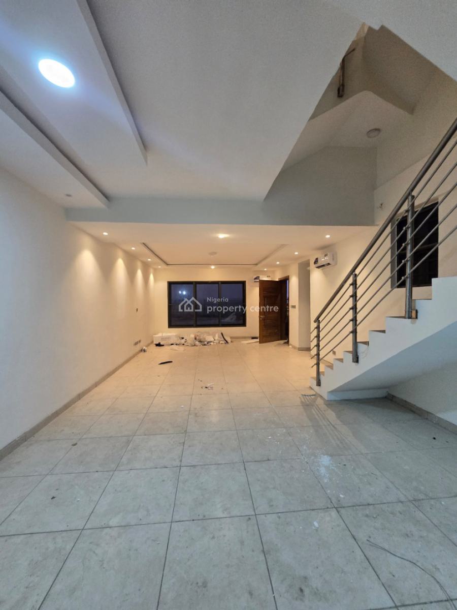 Exquisitely Finished Serviced 4 Bedroom Terrace with a Room Bq, Lekki Phase 1, Lekki, Lagos, Terraced Duplex for Rent