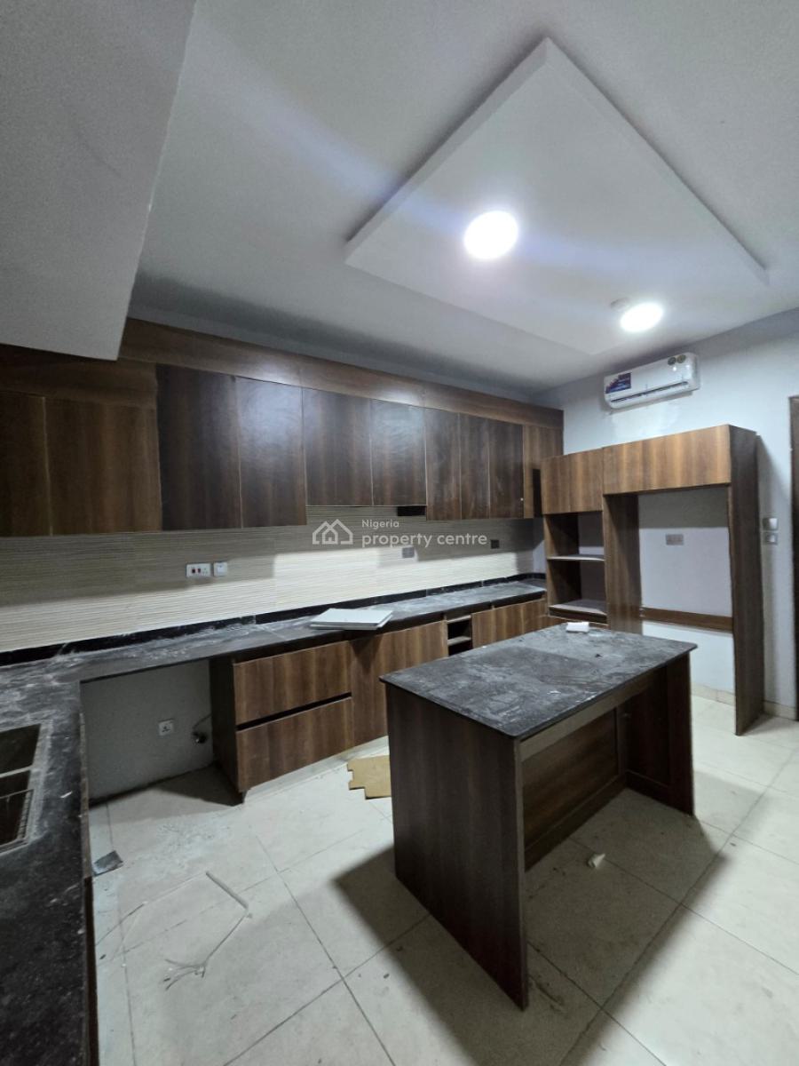 Exquisitely Finished Serviced 4 Bedroom Terrace with a Room Bq, Lekki Phase 1, Lekki, Lagos, Terraced Duplex for Rent