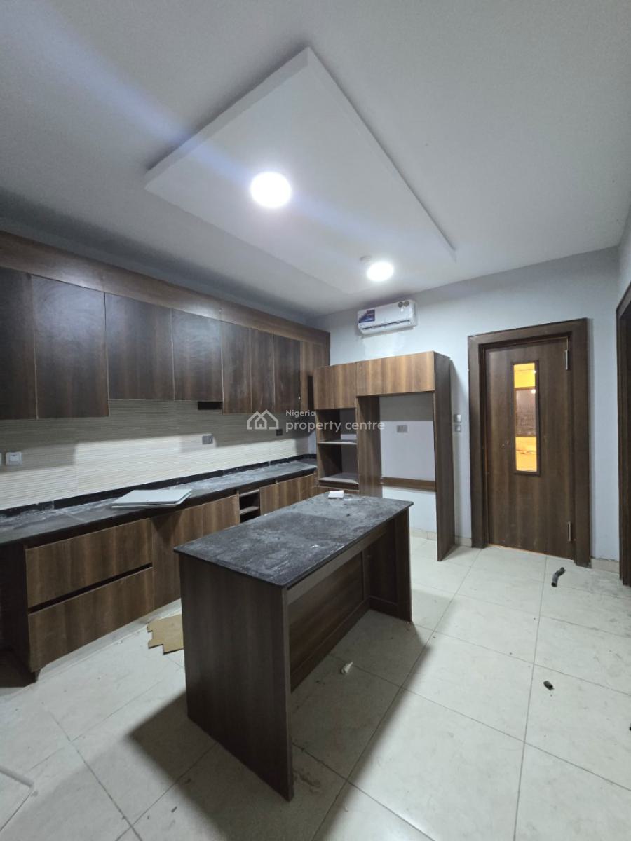Exquisitely Finished Serviced 4 Bedroom Terrace with a Room Bq, Lekki Phase 1, Lekki, Lagos, Terraced Duplex for Rent