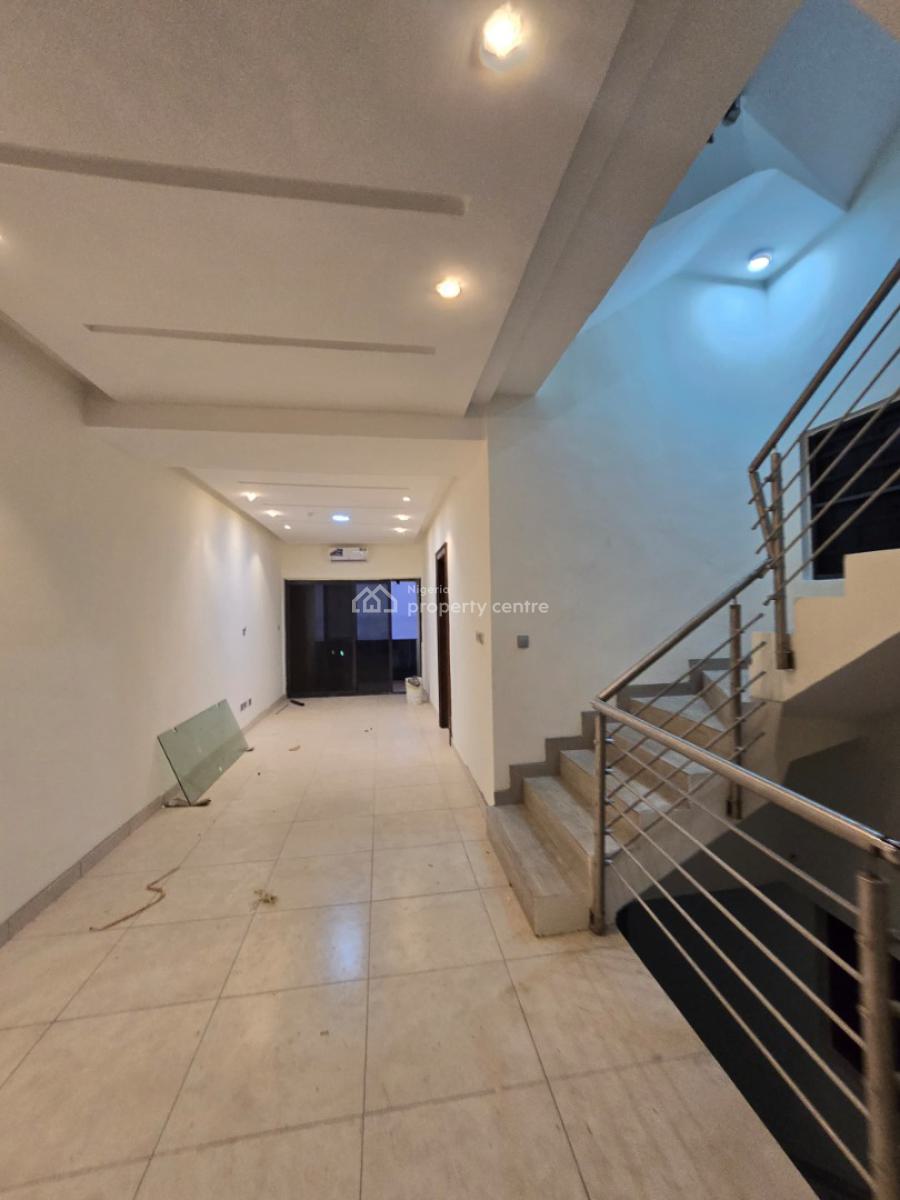 Exquisitely Finished Serviced 4 Bedroom Terrace with a Room Bq, Lekki Phase 1, Lekki, Lagos, Terraced Duplex for Rent