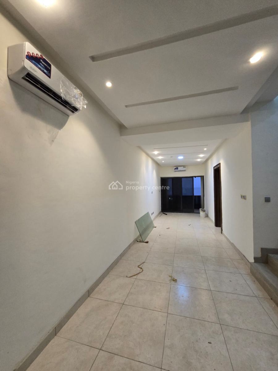 Exquisitely Finished Serviced 4 Bedroom Terrace with a Room Bq, Lekki Phase 1, Lekki, Lagos, Terraced Duplex for Rent