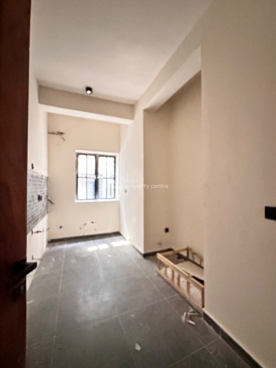Beautifully Designed 1bedroom Apartment, Ikate Side with Closeness to Freedom Way., Lekki, Lagos, Block of Flats for Sale