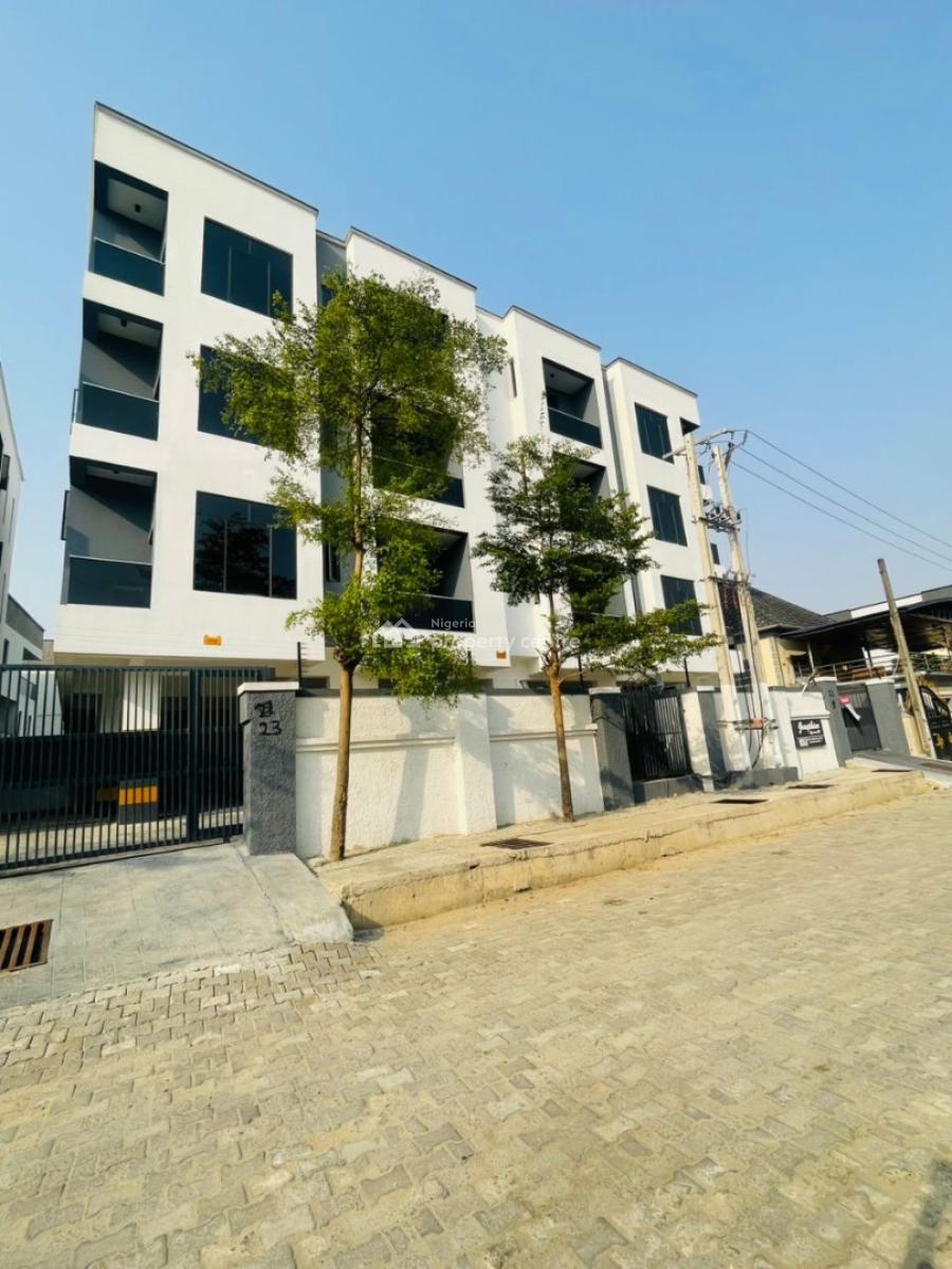 Spacious 2 Bedroom Apartment with Pool and Gym House, Ologolo, Lekki, Lagos, Block of Flats for Sale