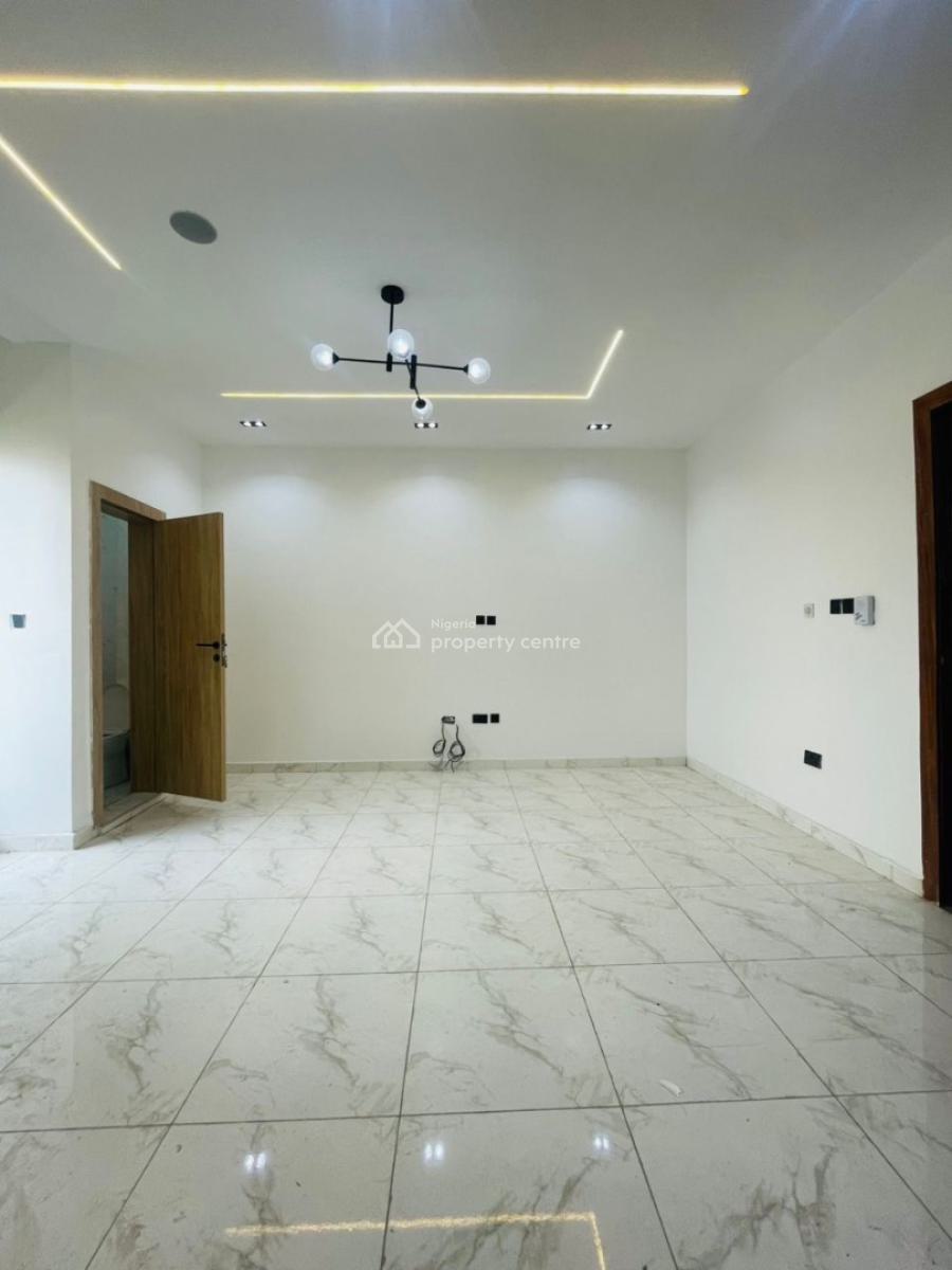 Spacious 2 Bedroom Apartment with Pool and Gym House, Ologolo, Lekki, Lagos, Block of Flats for Sale