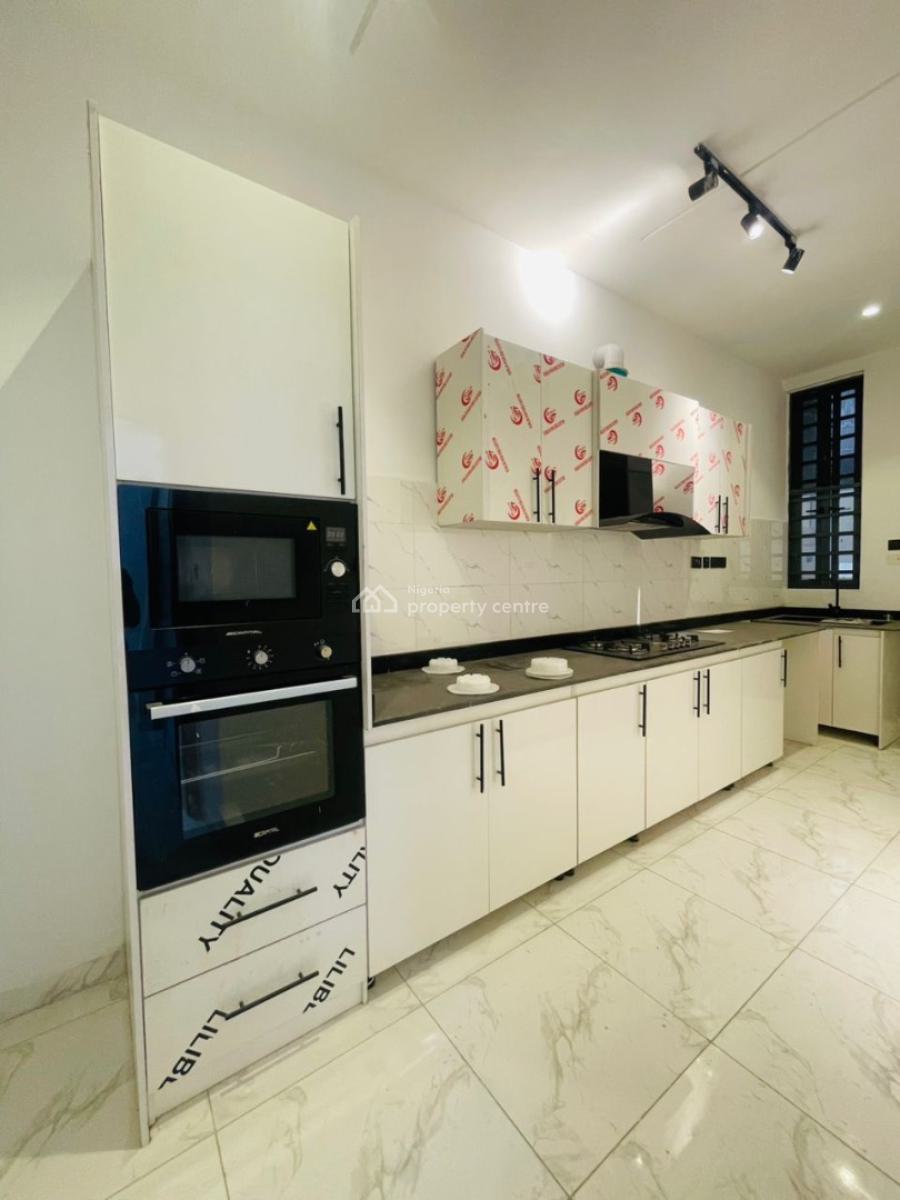 Spacious 2 Bedroom Apartment with Pool and Gym House, Ologolo, Lekki, Lagos, Block of Flats for Sale