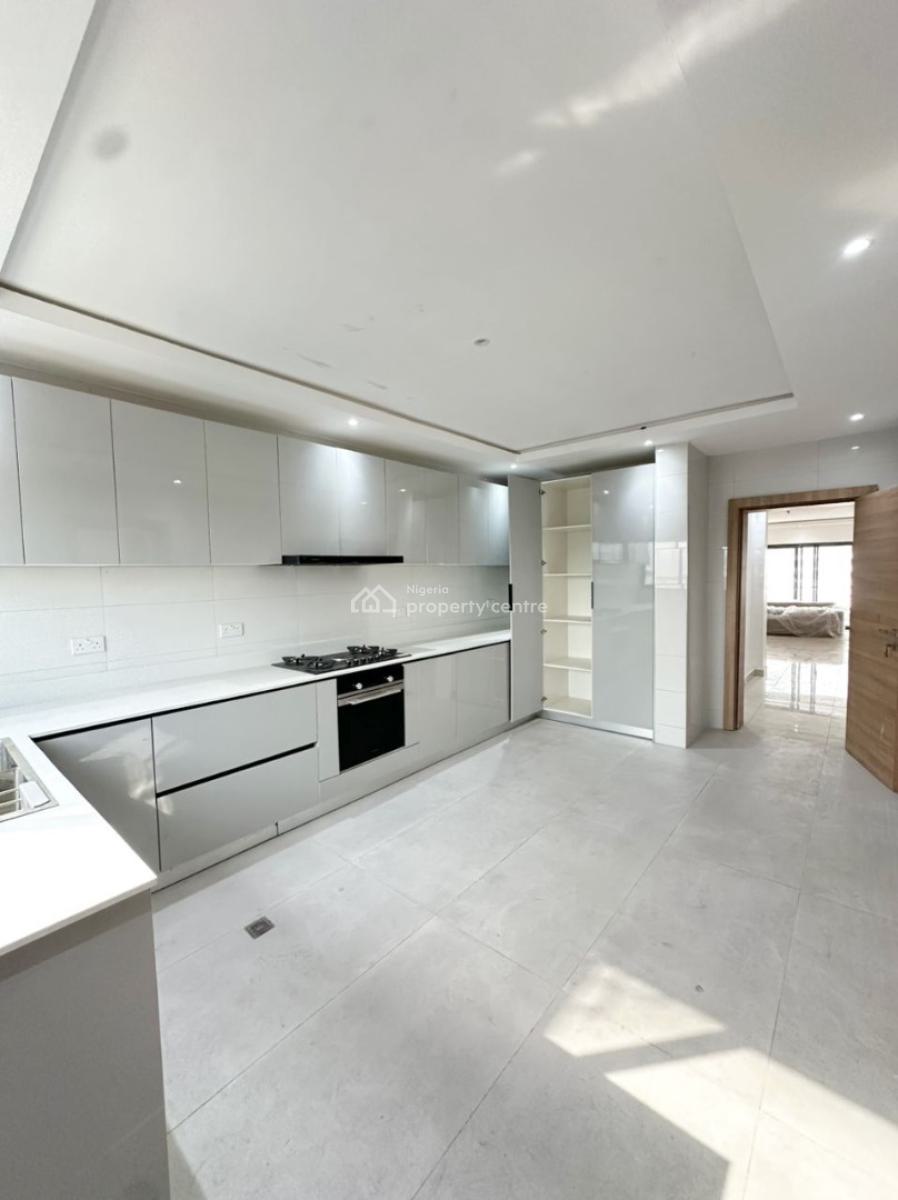 Distress 3bedroom with Bq in Ikoyi, Ikoyi, Lagos, Block of Flats for Sale