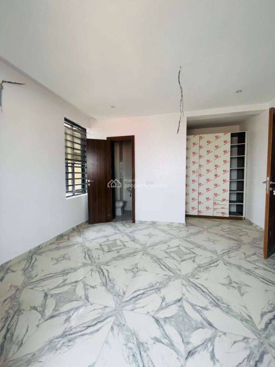 Really Nice 2 Bedroom Apartment Suitable for Investment Purposes, Ologolo, Lekki, Lagos, Block of Flats for Sale