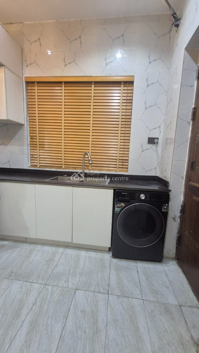 Luxurious 4 Bedroom Apartment with a Room Bq in Gra Ikeja, Off Issac John Street Gra Ikeja, Ikeja Gra, Ikeja, Lagos, Flat / Apartment for Sale