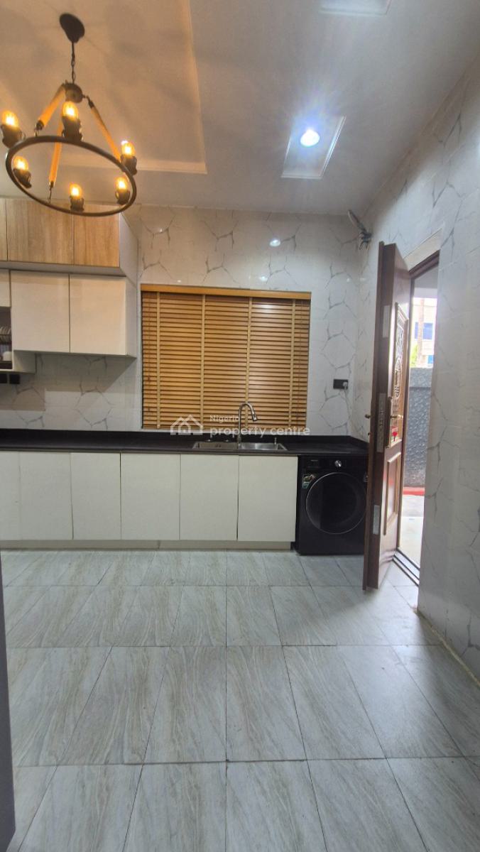 Luxurious 4 Bedroom Apartment with a Room Bq in Gra Ikeja, Off Issac John Street Gra Ikeja, Ikeja Gra, Ikeja, Lagos, Flat / Apartment for Sale