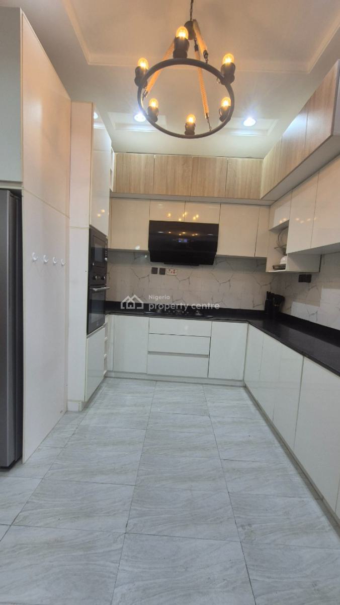 Luxurious 4 Bedroom Apartment with a Room Bq in Gra Ikeja, Off Issac John Street Gra Ikeja, Ikeja Gra, Ikeja, Lagos, Flat / Apartment for Sale