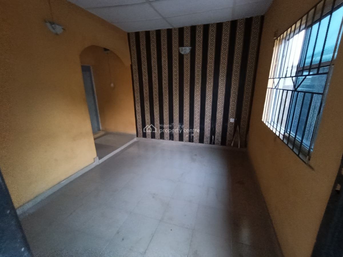Neat Room and Parlor Self Contain All Tiles Floor Prepaid Meter No Lan, Itele Ogun State Close to Ayobo Lagos, Ado-odo/ota, Ogun, Mini Flat (room and Parlour) for Rent