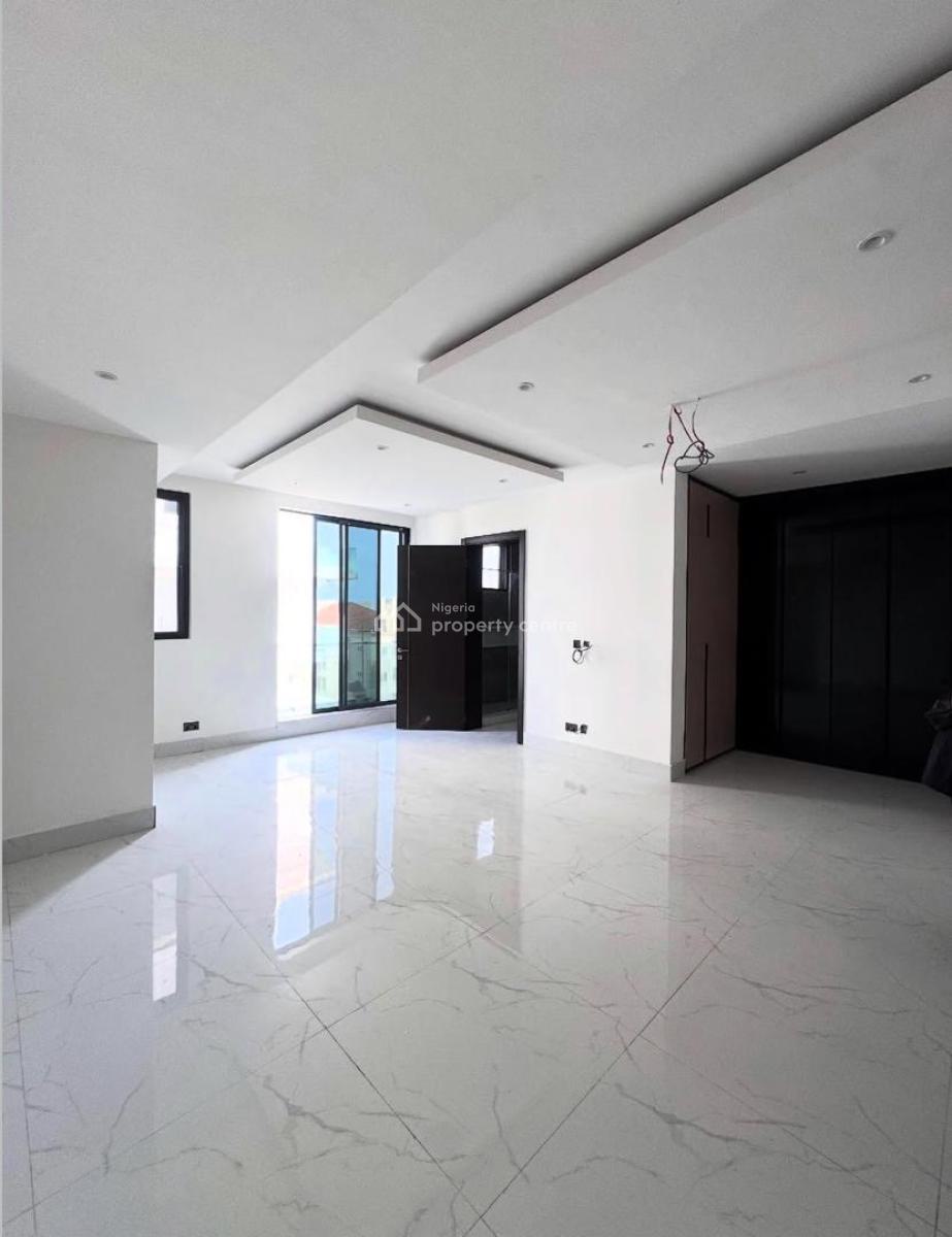 Newly Built 4 Bedroom Maisonette in a Communal Living Space on Banana, Banana Island Road, Banana Island, Ikoyi, Lagos, Block of Flats for Sale