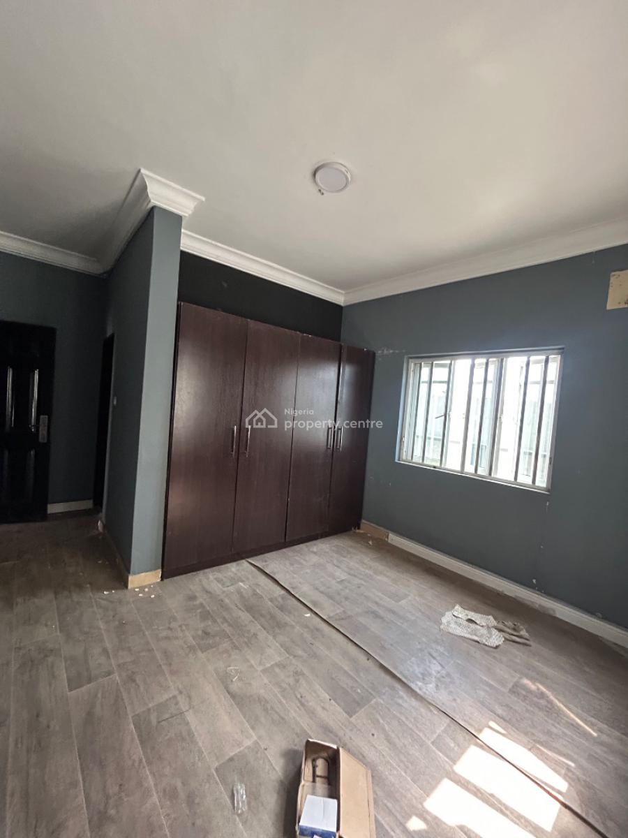 Very Decent 3 Bedrooms Apartment, Femi Soluade Street, Garden Valley Estate, Ogudu Gra Phase 1, Gra, Ogudu, Lagos, Flat / Apartment for Rent