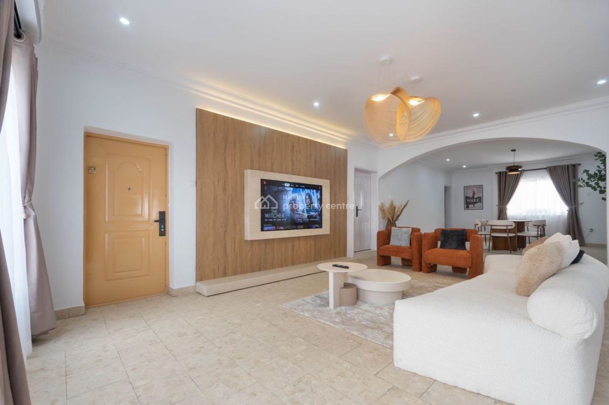 Top Luxury 2 Bedroom Waterfront with Pool, Lekki Phase 1, Lekki, Lagos, Flat / Apartment Short Let