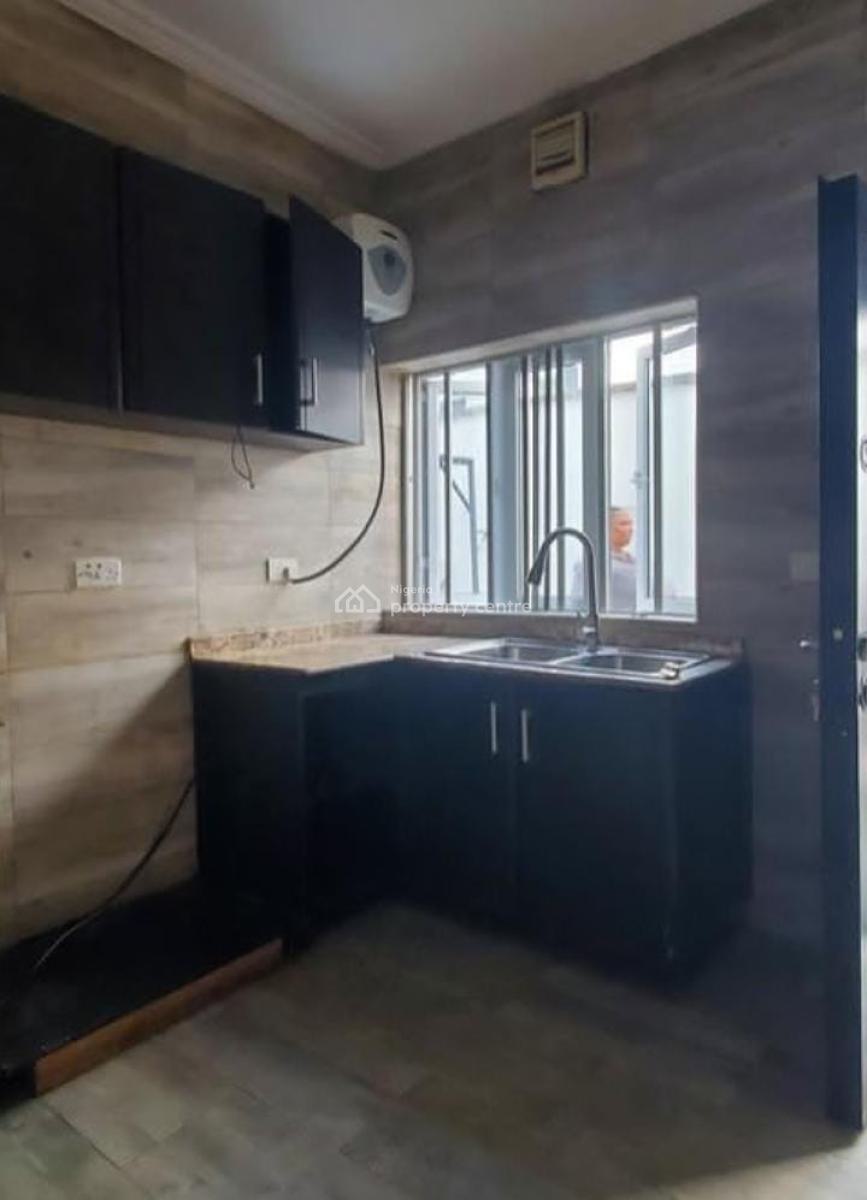 Luxury 3 Bedroom Apartment with Excellent Facility, Lekki Phase 1, Lekki, Lagos, Flat / Apartment for Rent