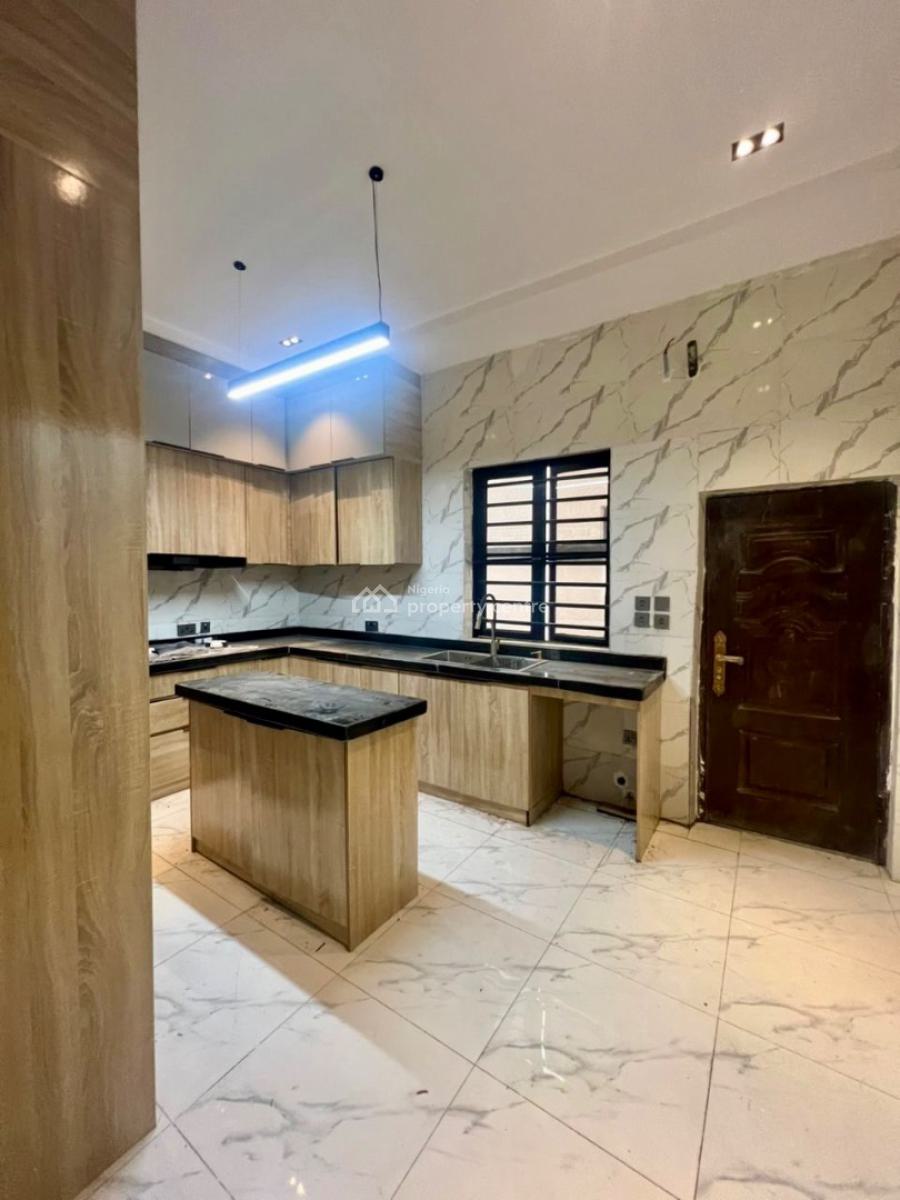 Well-designed 4-bedroom Semi-detached Duplex with Bq, Orchid, Lekki, Lagos, Semi-detached Duplex for Rent