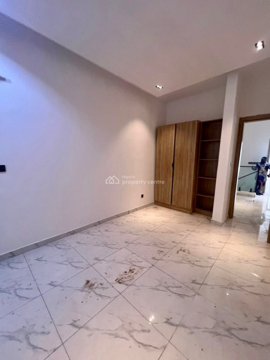 Well-designed 4-bedroom Semi-detached Duplex with Bq, Orchid, Lekki, Lagos, Semi-detached Duplex for Rent