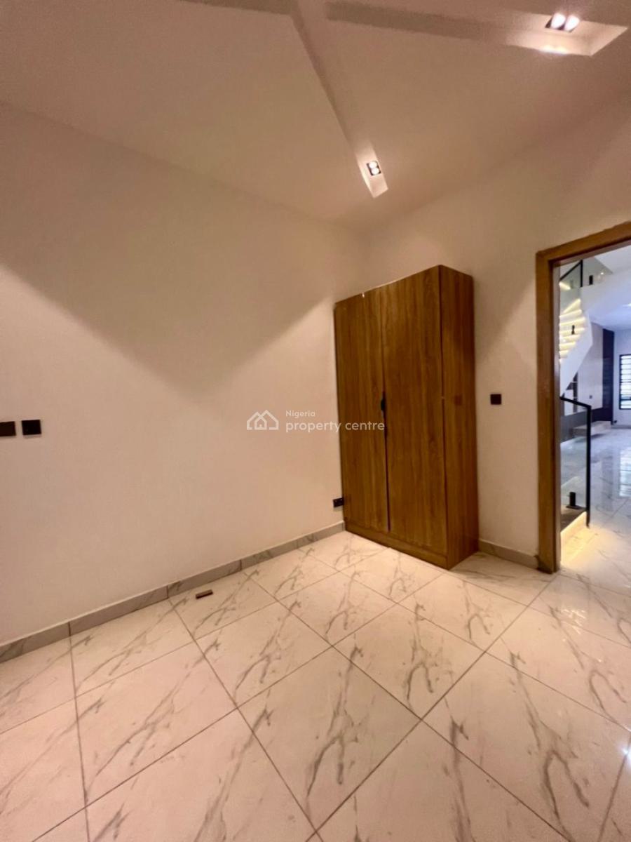 Well-designed 4-bedroom Semi-detached Duplex with Bq, Orchid, Lekki, Lagos, Semi-detached Duplex for Rent