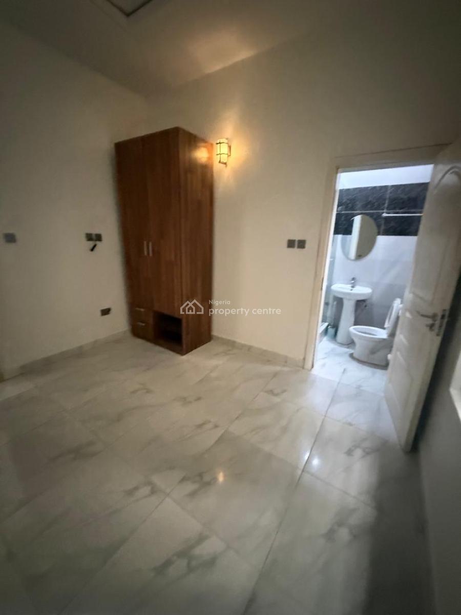 Self Contain, Conservation Chevron, Lekki Expressway, Lekki, Lagos, Self Contain (single Rooms) for Rent